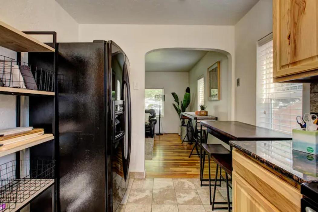 Home Sweet Idahome, Feels Like Home With All The Decor You Wish You Could Afford King Bed In Master, Fully Fenced Dog Friendly Yard, A Few Blocks From Bsu And Downtown Boise, Your Perfect Stay! Buitenkant foto