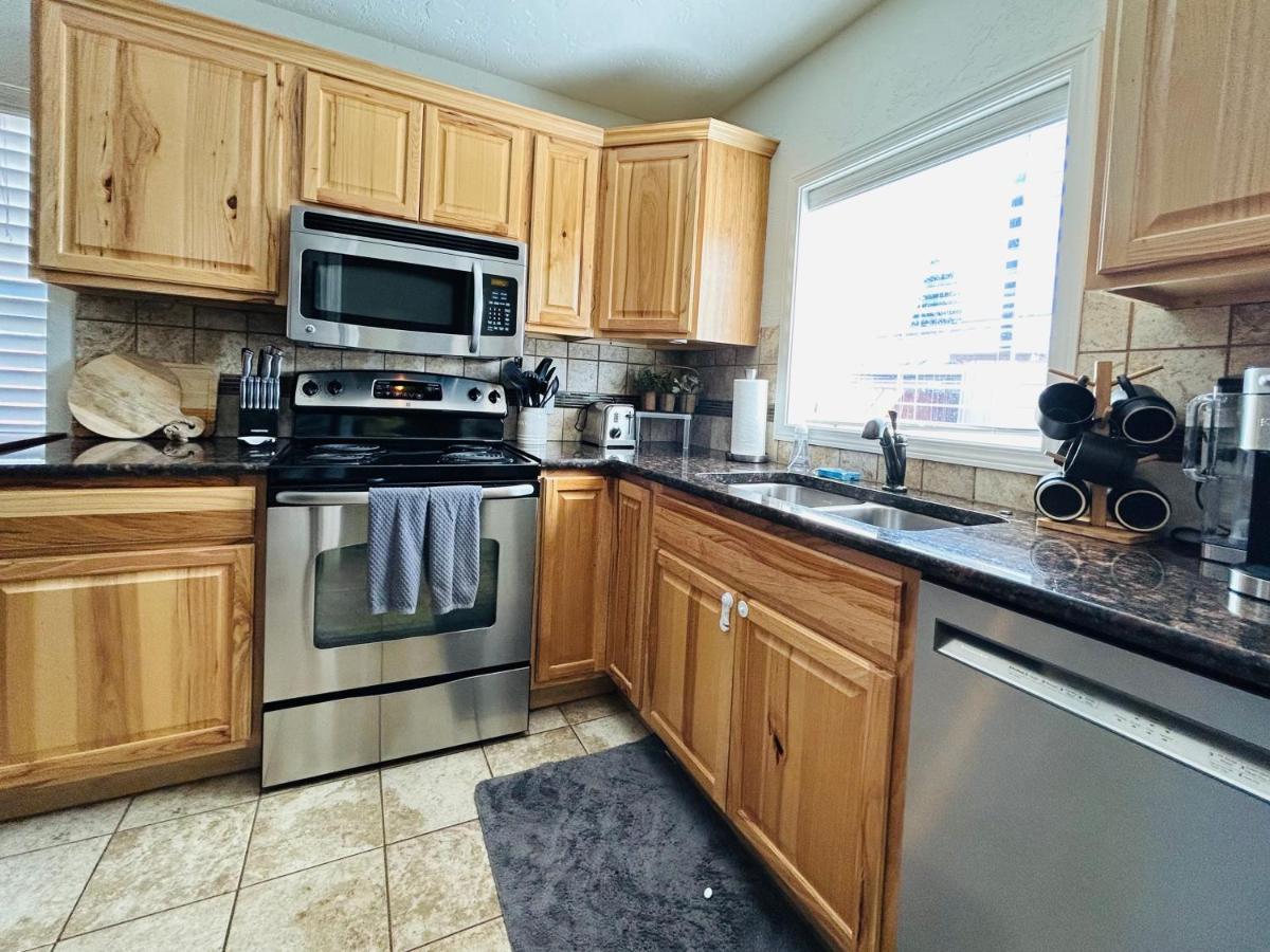 Home Sweet Idahome, Feels Like Home With All The Decor You Wish You Could Afford King Bed In Master, Fully Fenced Dog Friendly Yard, A Few Blocks From Bsu And Downtown Boise, Your Perfect Stay! Buitenkant foto