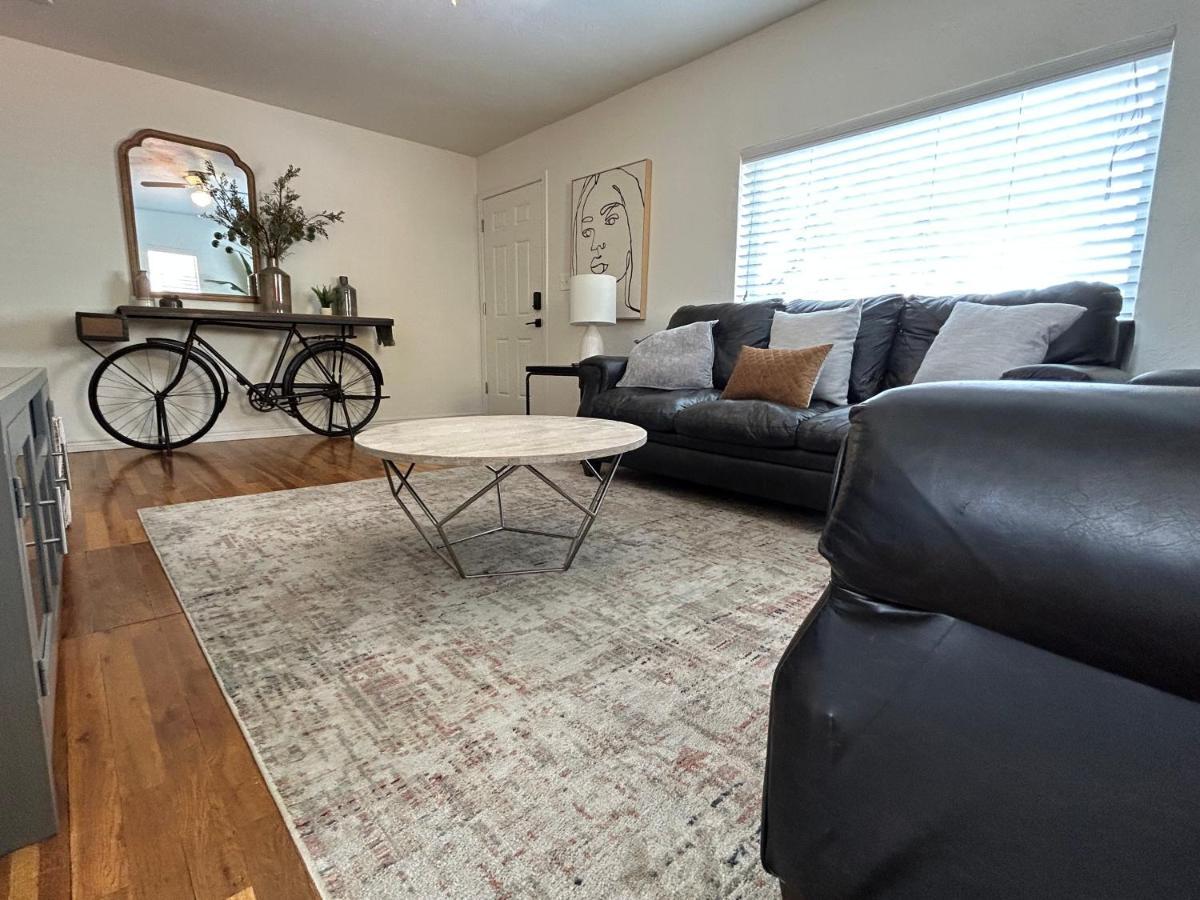 Home Sweet Idahome, Feels Like Home With All The Decor You Wish You Could Afford King Bed In Master, Fully Fenced Dog Friendly Yard, A Few Blocks From Bsu And Downtown Boise, Your Perfect Stay! Buitenkant foto